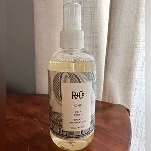 R+Co One Prep Spray with White Label